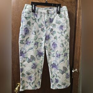 Gloria Vanderbilt Amanda Capri Jeans